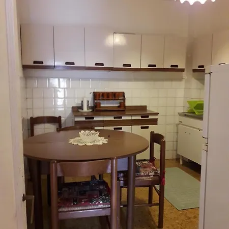 Maison Del Parco Apartment